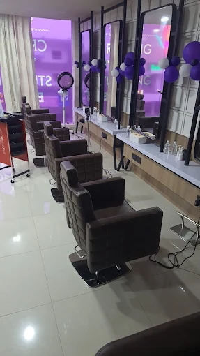 Naturals Salon