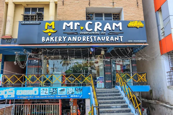 Mr. CRAM Bakery and Restaurant